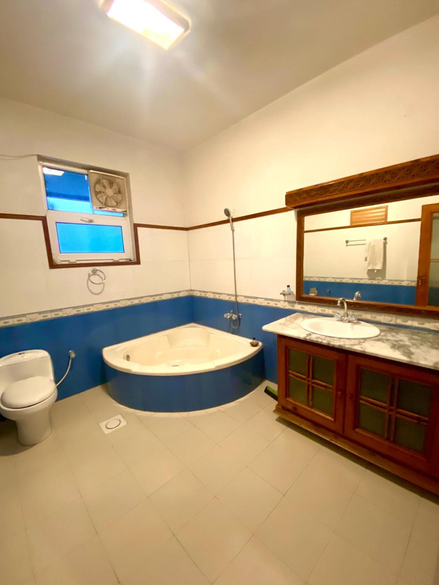 Rock City Resort Saidu Sharif Exterior photo
