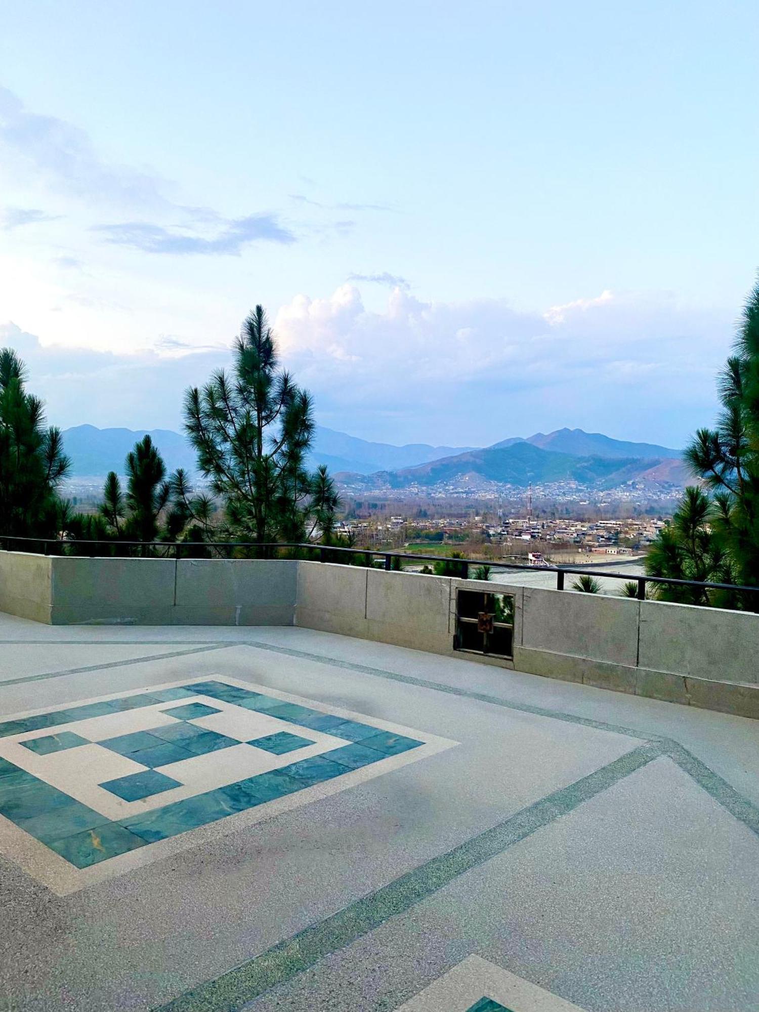 Rock City Resort Saidu Sharif Exterior photo