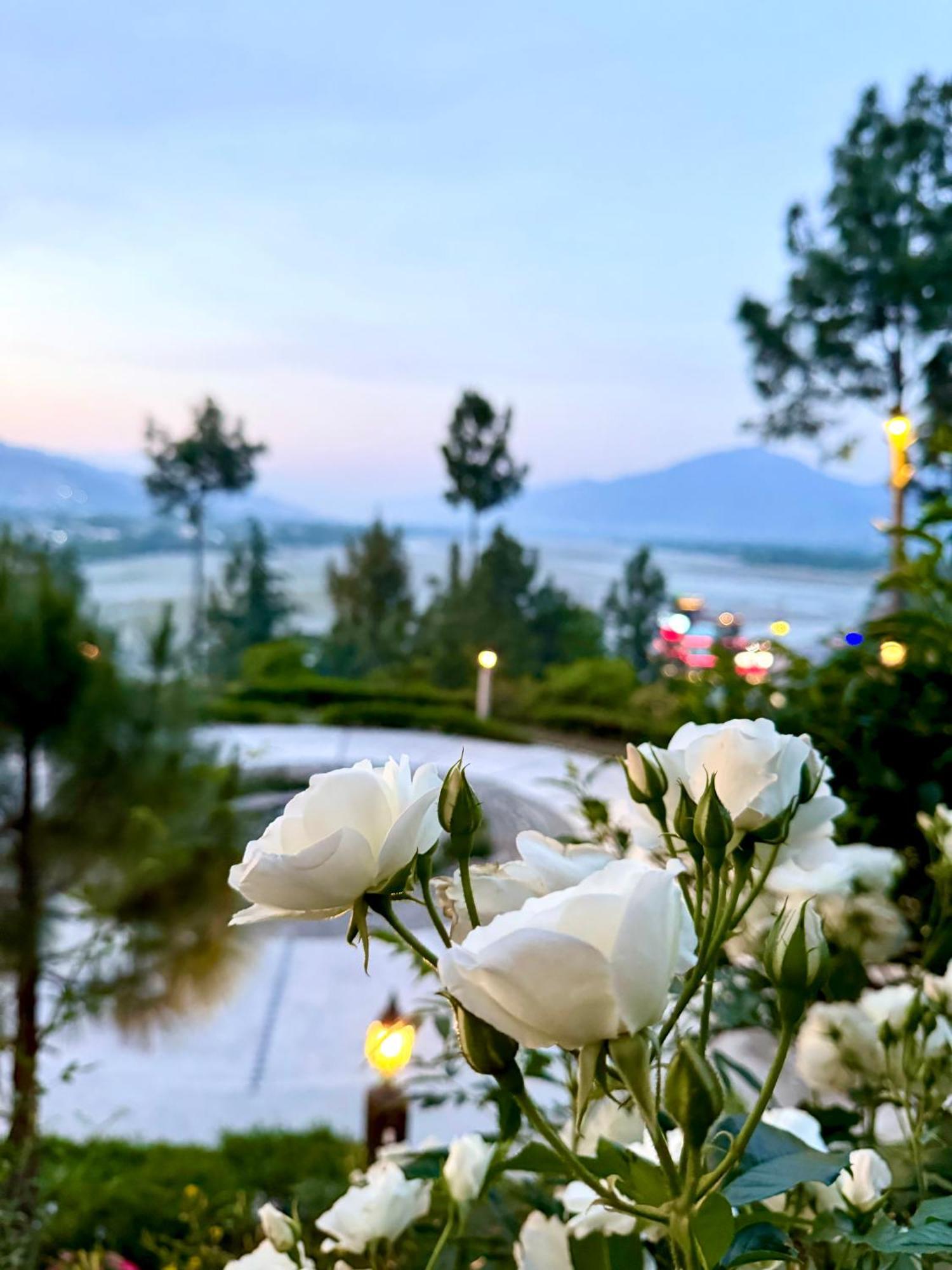 Rock City Resort Saidu Sharif Exterior photo