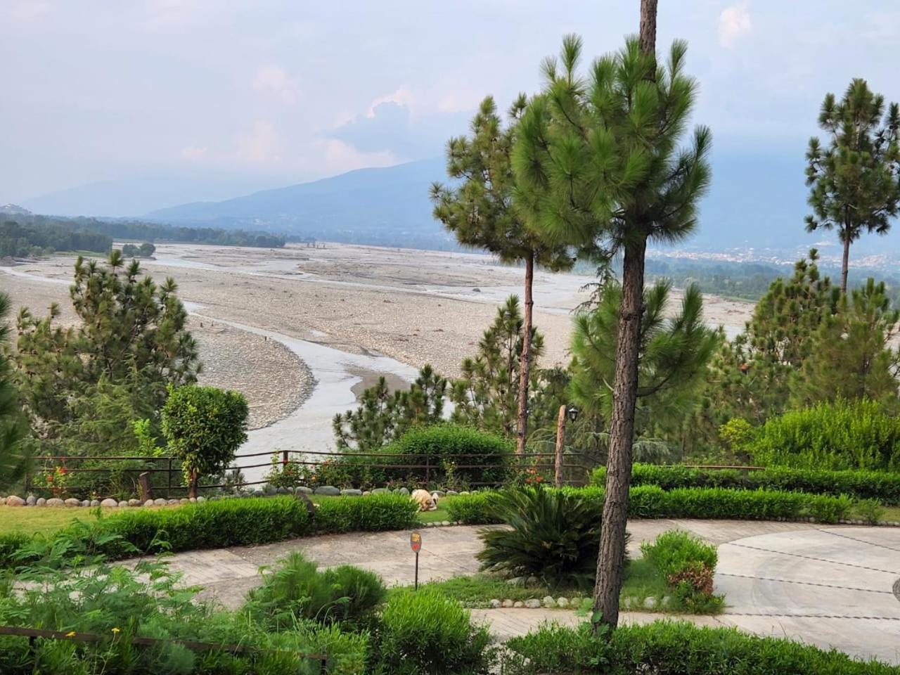 Rock City Resort Saidu Sharif Exterior photo