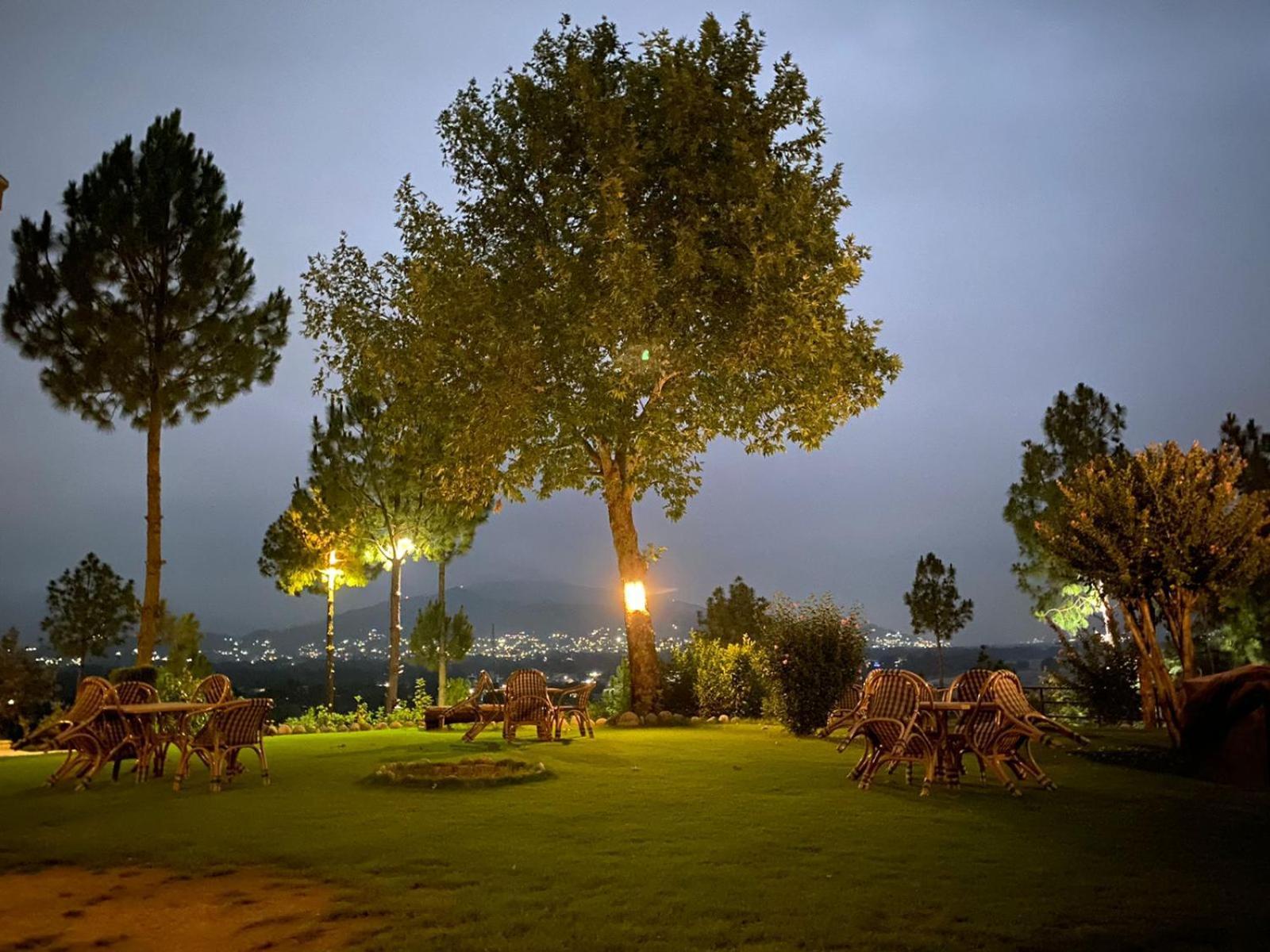 Rock City Resort Saidu Sharif Exterior photo